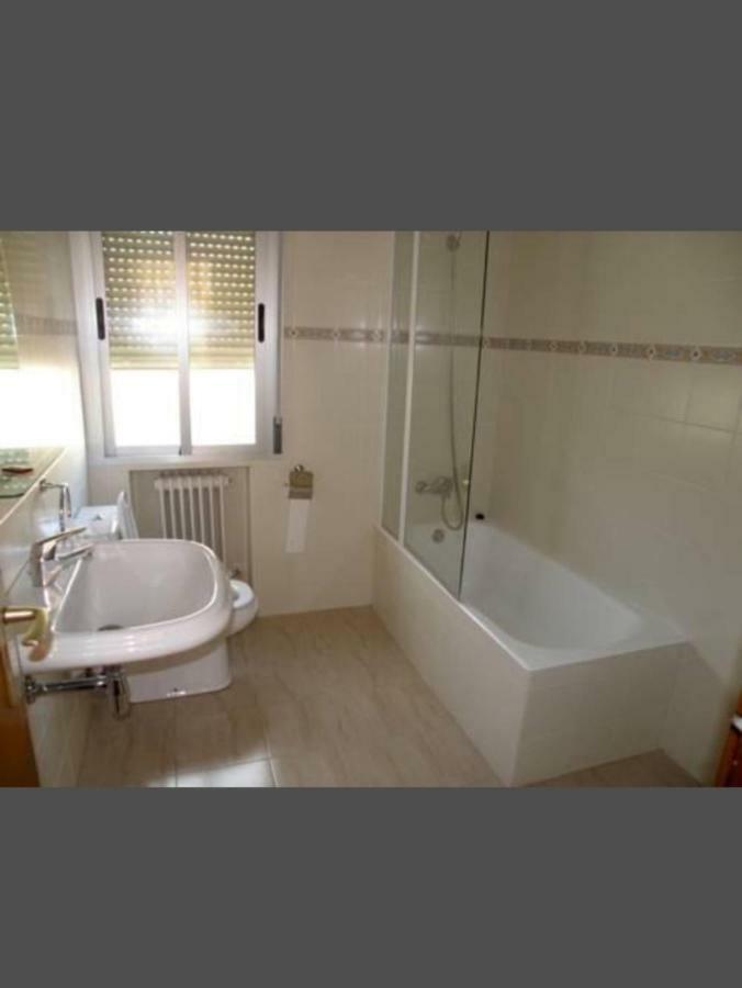 Hostal Ezequiel Los Arcos Ngoại thất bức ảnh