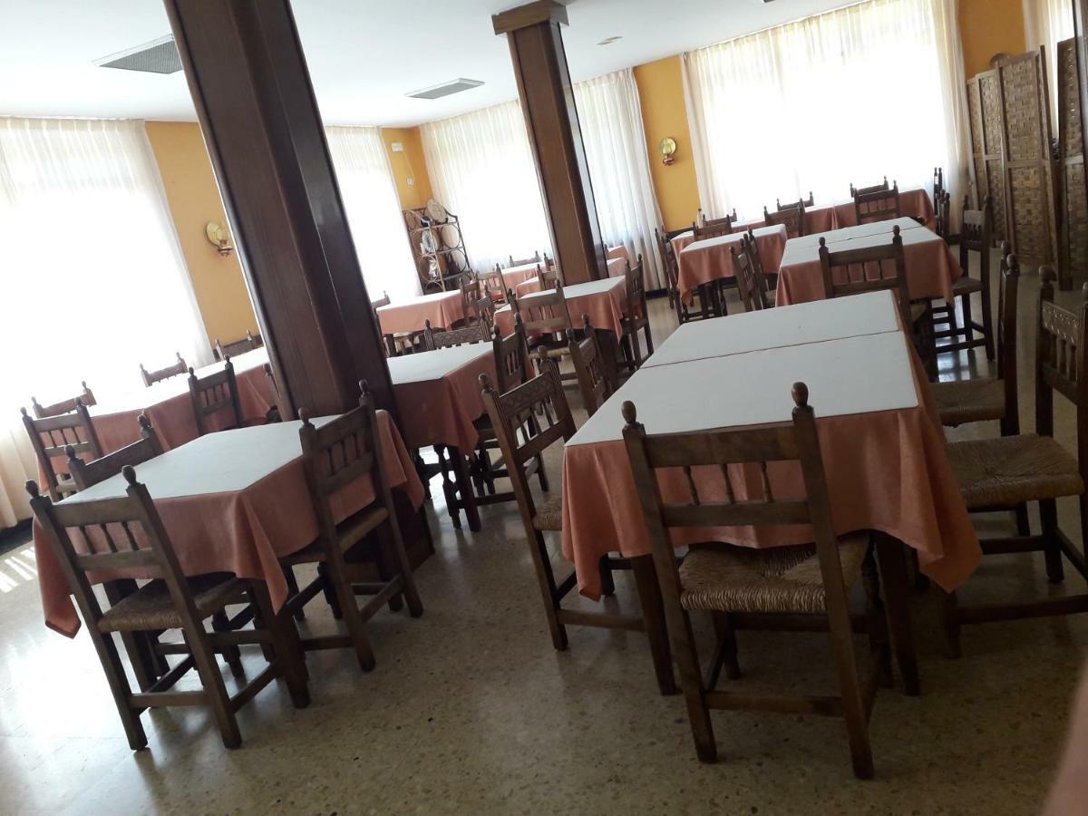 Hostal Ezequiel Los Arcos Ngoại thất bức ảnh